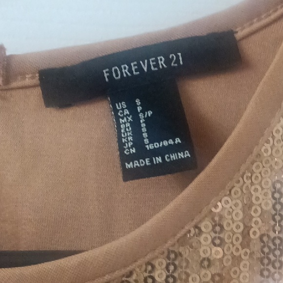 5/&25❤️Forever 21 sequence crop top - Picture 2 of 3